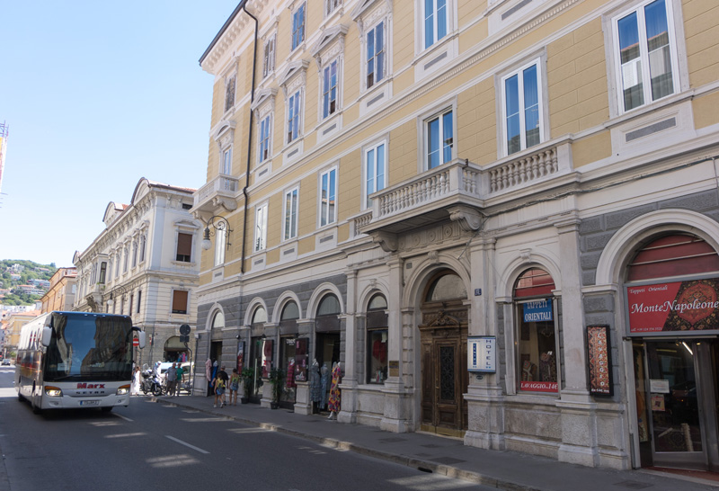 Palazzo 2